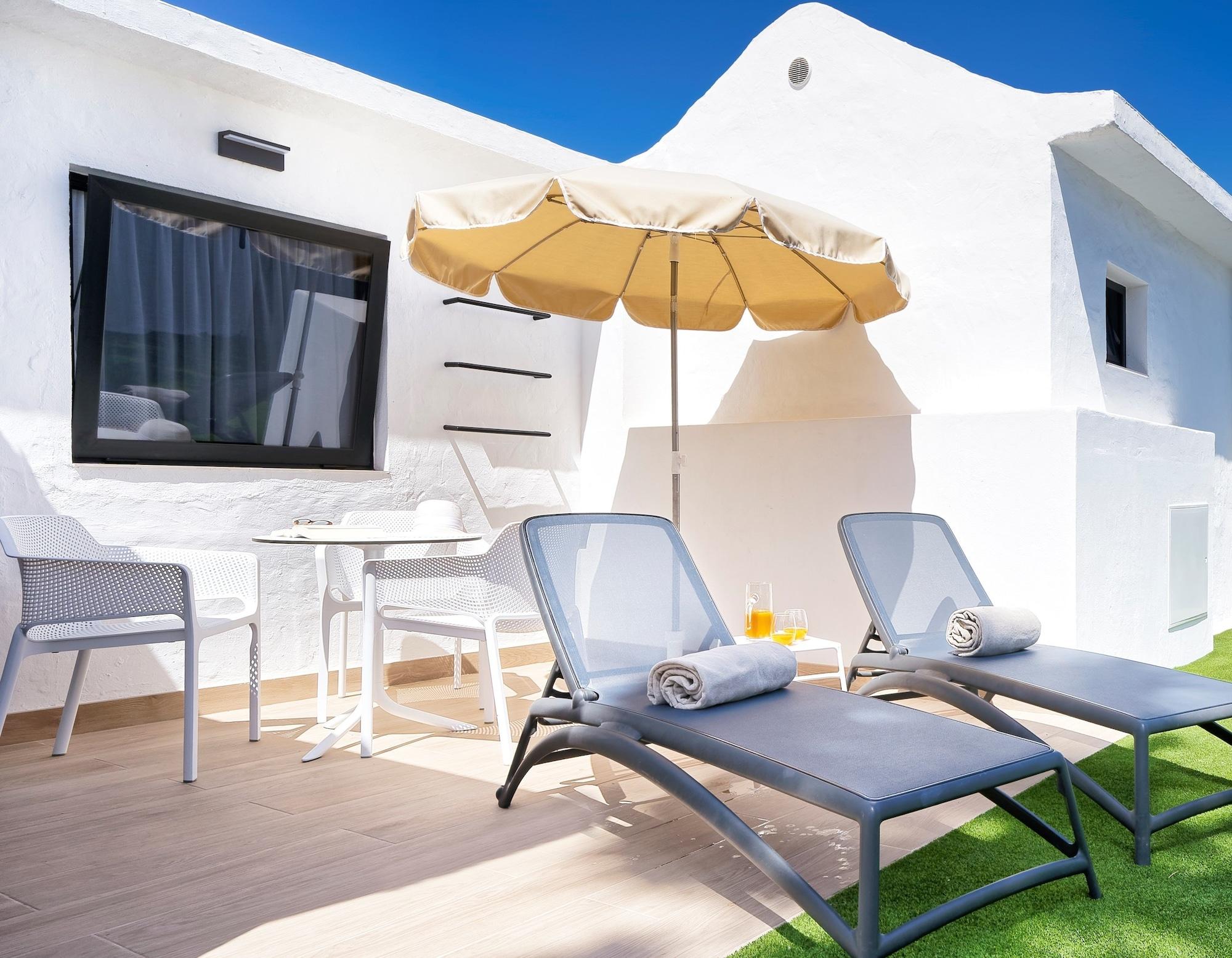 Club & - Adults Only 4*
